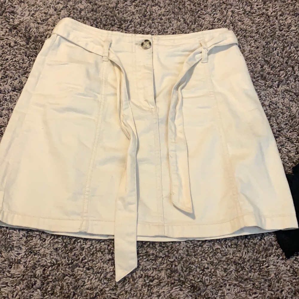 Copper key (from dillards) cream colored mini skirt